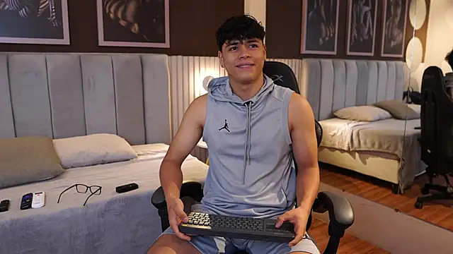 Ethan occonor online show from 10/07/25, 12:17