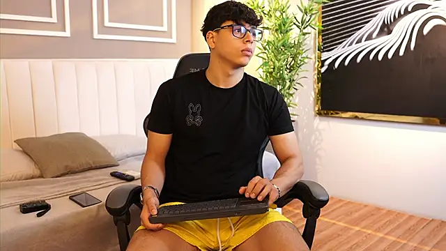 Ethan occonor online show from 12/18/25, 12:53