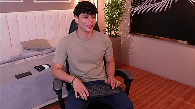 Ethan occonor online show from 10/24/25, 12:42