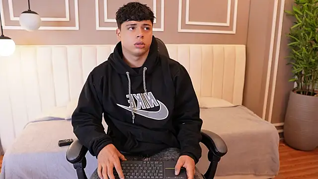 Ethan occonor online show from 05/12/26, 12:55