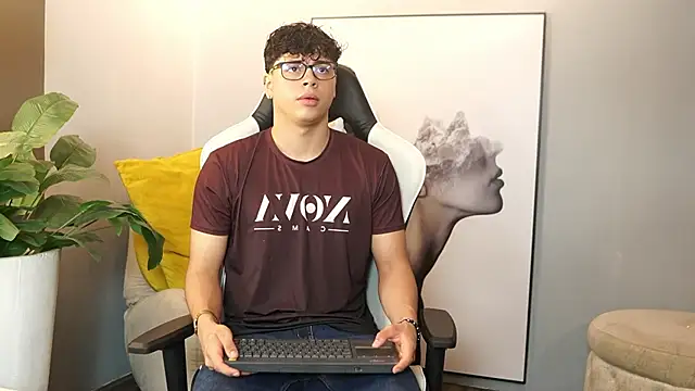 Ethan occonor online show from 10/03/25, 12:39