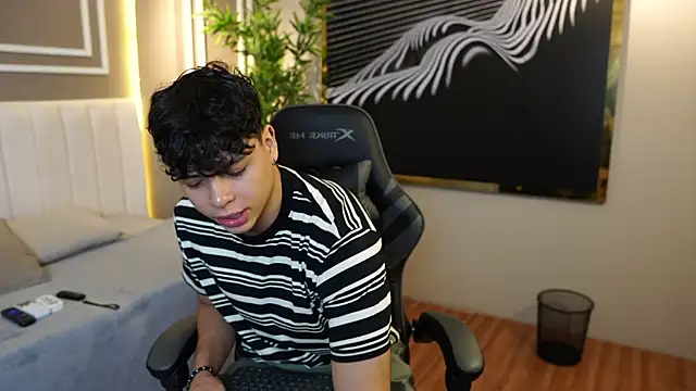 Ethan occonor online show from 11/11/25, 12:44