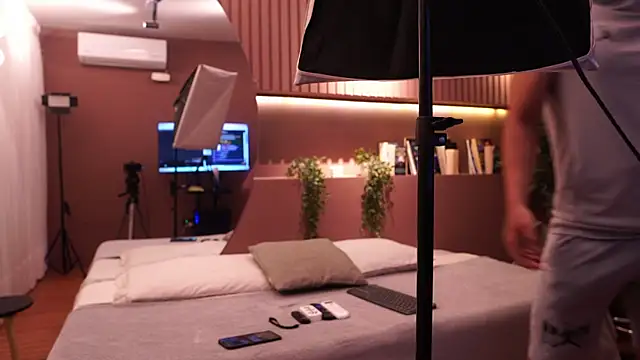 Ethan occonor online show from 04/17/26, 12:41