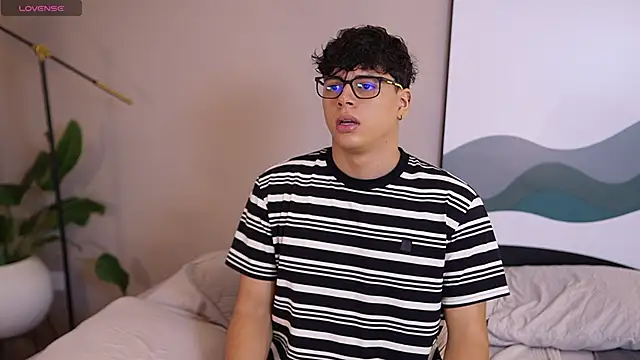 Ethan occonor online show from 10/11/25, 06:42