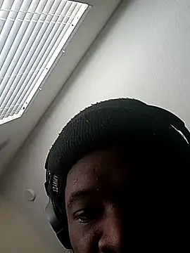 Kaalum561 online show from 11/24/25, 01:33