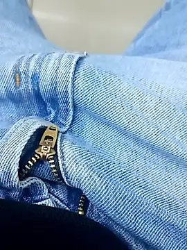 guridosul051 online show from 01/18/26, 01:47