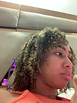 i lulu online show from 02/25/26, 02:23