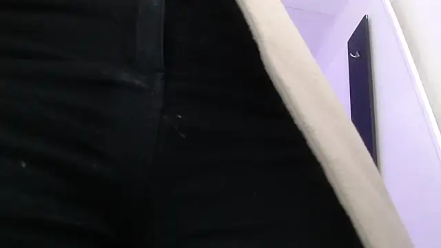 aleesha cameron02 online show from 12/22/25, 07:14