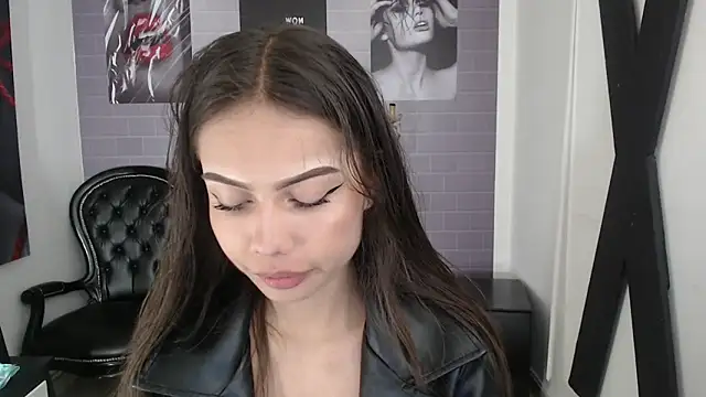 aleesha cameron02 online show from 11/08/25, 12:20