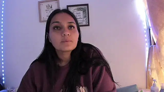 selena jhonson online show from 10/27/25, 02:07