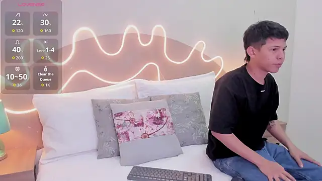 Enrrixxx  online show from 10/21/25, 12:21