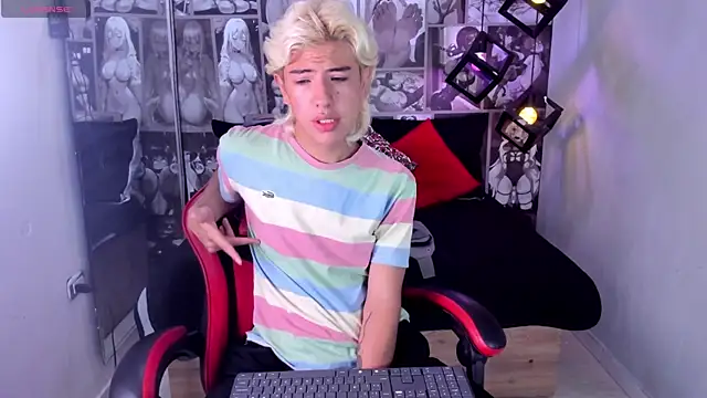 Snapshot of Enrrixxx_ chatting on 01/09/26, 12:17 Enrrixxx online show from 01/09/26, 12:17