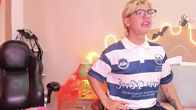 Enrrixxx  online show from 10/24/25, 12:31