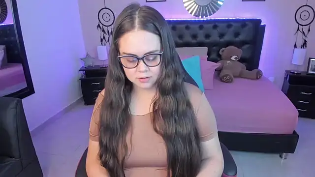 Snapshot of LolaVillalobos chatting on 02/20/26, 03:14 LolaVillalobos online show from 02/20/26, 03:14