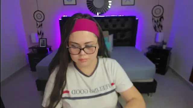 Snapshot of LolaVillalobos chatting on 09/26/25, 11:39 LolaVillalobos online show from 09/26/25, 11:39