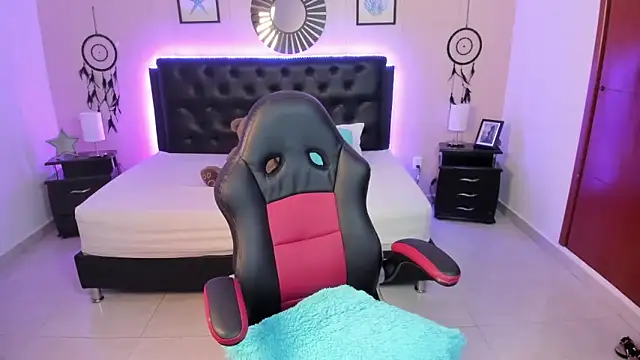 Snapshot of LolaVillalobos chatting on 02/09/26, 02:15 LolaVillalobos online show from 02/09/26, 02:15