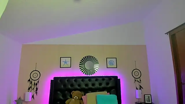 LolaVillalobos online show from 03/05/26, 12:13