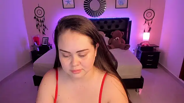 LolaVillalobos online show from 04/09/26, 12:33