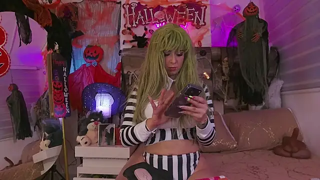 XXMILE online show from 10/22/25, 11:20