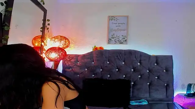 karol rose online show from 12/03/25, 03:55