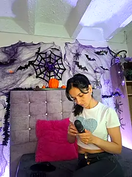karol rose online show from 10/15/25, 09:34