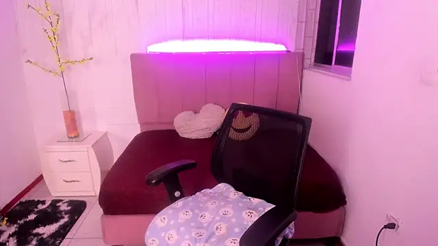 anna moon11 online show from 11/26/25, 03:50