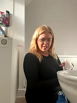 KaylaTrudi online show from 10/23/25, 09:41