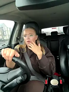 KaylaTrudi online show from 11/14/25, 10:52