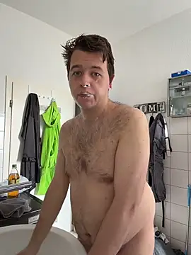 Lars2306 online show from 04/05/26, 01:18