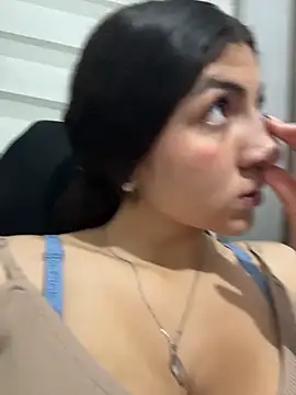 arieel  722 online show from 10/26/25, 03:18