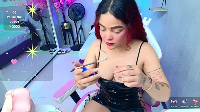 Maggy t18 online show from 11/22/25, 03:38