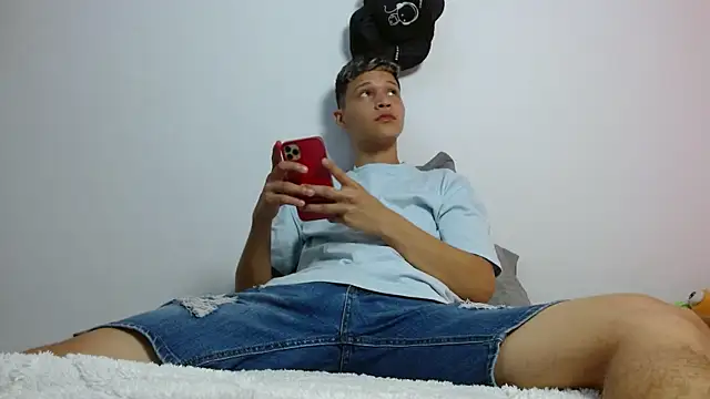 Twinkcock22 online show from 04/12/26, 04:27