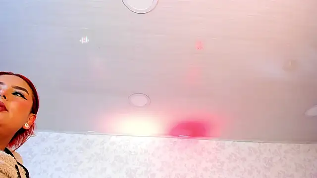 Snapshot of ZoeBenneti chatting on 09/09/25, 04:11 ZoeBenneti online show from 09/09/25, 04:11