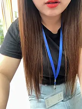 PhuongNhi21 online show from 11/07/25, 12:59