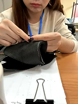 PhuongNhi21 online show from 12/05/25, 01:49