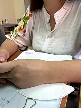 PhuongNhi21 online show from 10/03/25, 01:42