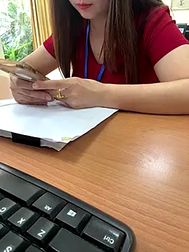 PhuongNhi21 online show from 09/10/25, 02:10