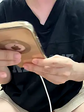 PhuongNhi21 online show from 11/15/25, 01:48