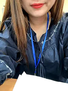 PhuongNhi21 online show from 11/11/25, 01:11