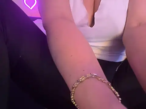 Melisss0404 online show from 05/31/26, 11:05