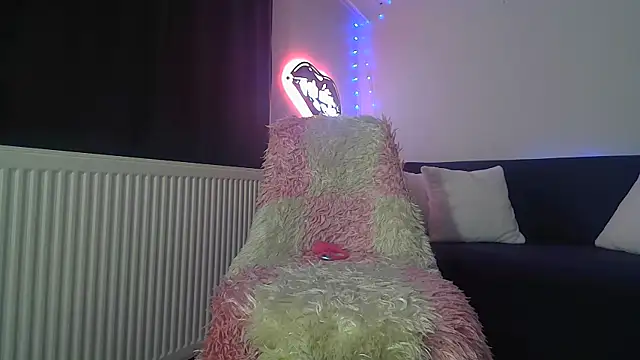 Melisss0404 online show from 10/25/25, 09:48