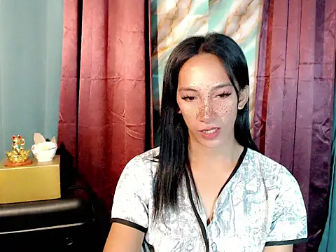 Snapshot of Wife_ur_pinay chatting on 10/12/25, 01:29 Wife ur pinay online show from 10/12/25, 01:29