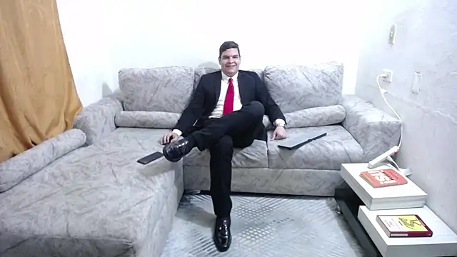 Snapshot of Victor_Maitland chatting on 06/07/26, 03:56 Victor Maitland online show from 06/07/26, 03:56