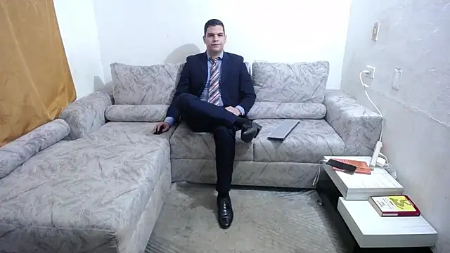 Victor Maitland online show from 10/24/25, 07:57