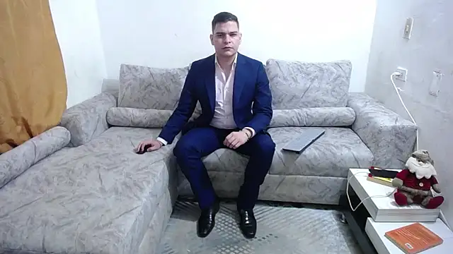 Victor Maitland online show from 12/19/25, 03:54