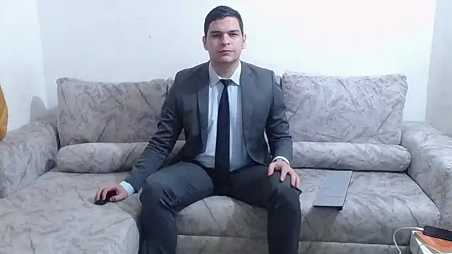 Victor Maitland online show from 11/07/25, 03:44