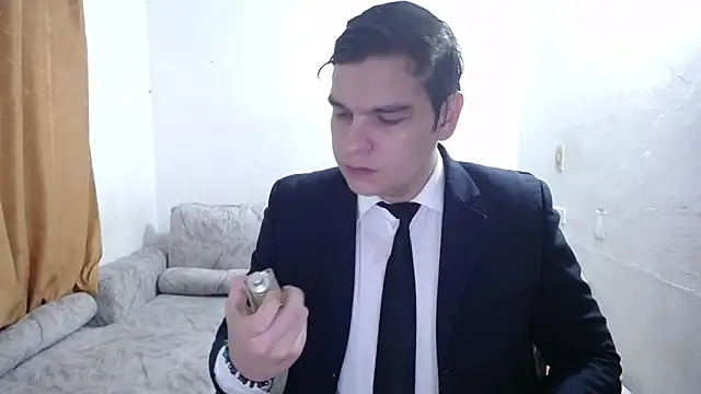 Victor Maitland online show from 04/12/26, 07:50