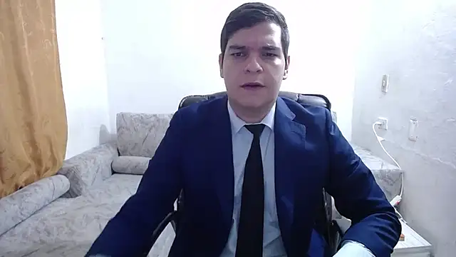 Snapshot of Victor_Maitland chatting on 07/17/26, 07:00 Victor Maitland online show from 07/17/26, 07:00