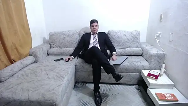 Snapshot of Victor_Maitland chatting on 06/17/26, 03:50 Victor Maitland online show from 06/17/26, 03:50