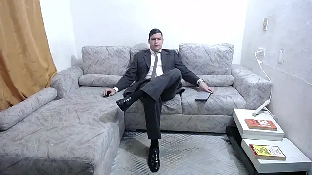 Snapshot of Victor_Maitland chatting on 06/11/26, 08:28 Victor Maitland online show from 06/11/26, 08:28